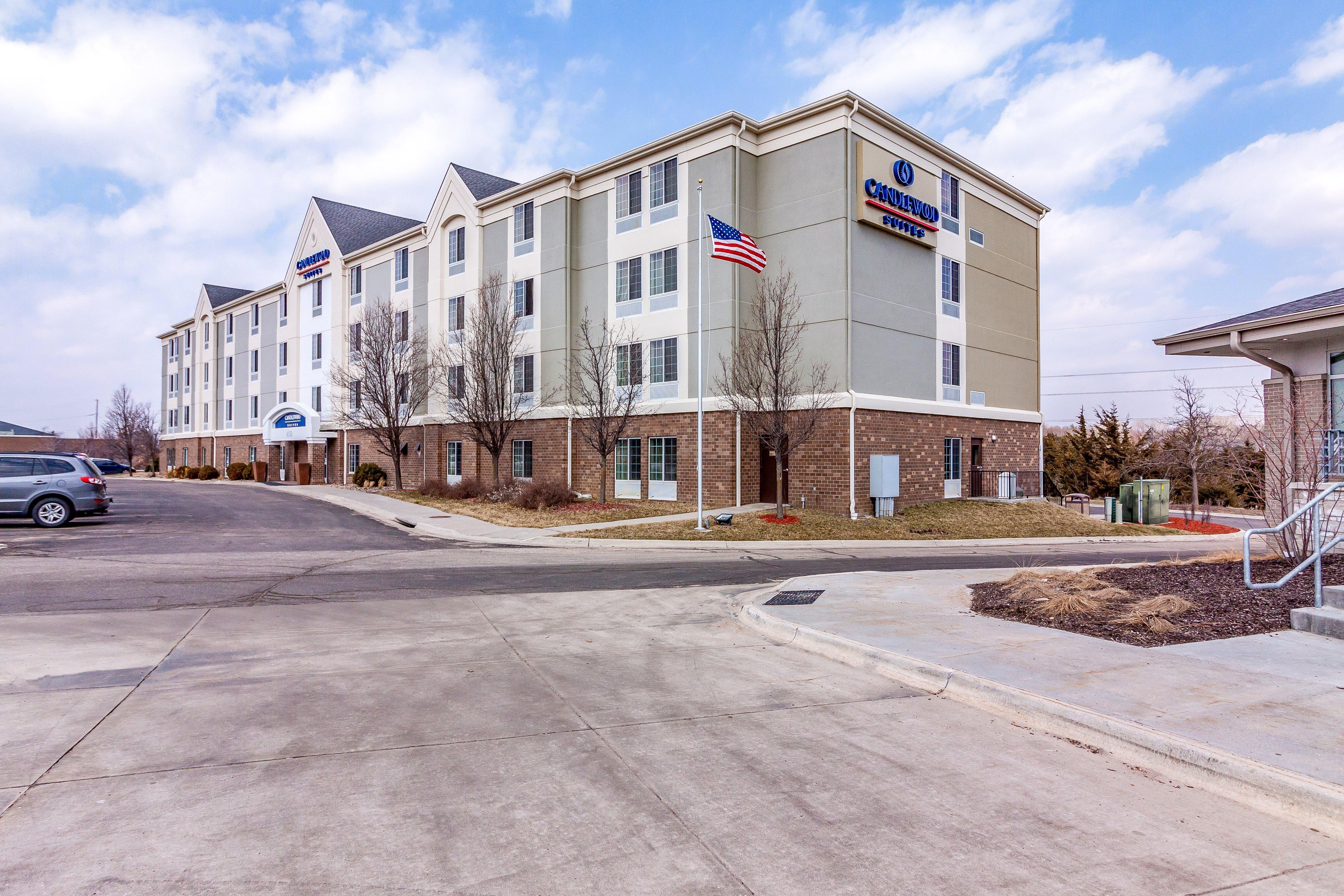 Candlewood Suites Lincoln By Ihg Eksteriør billede