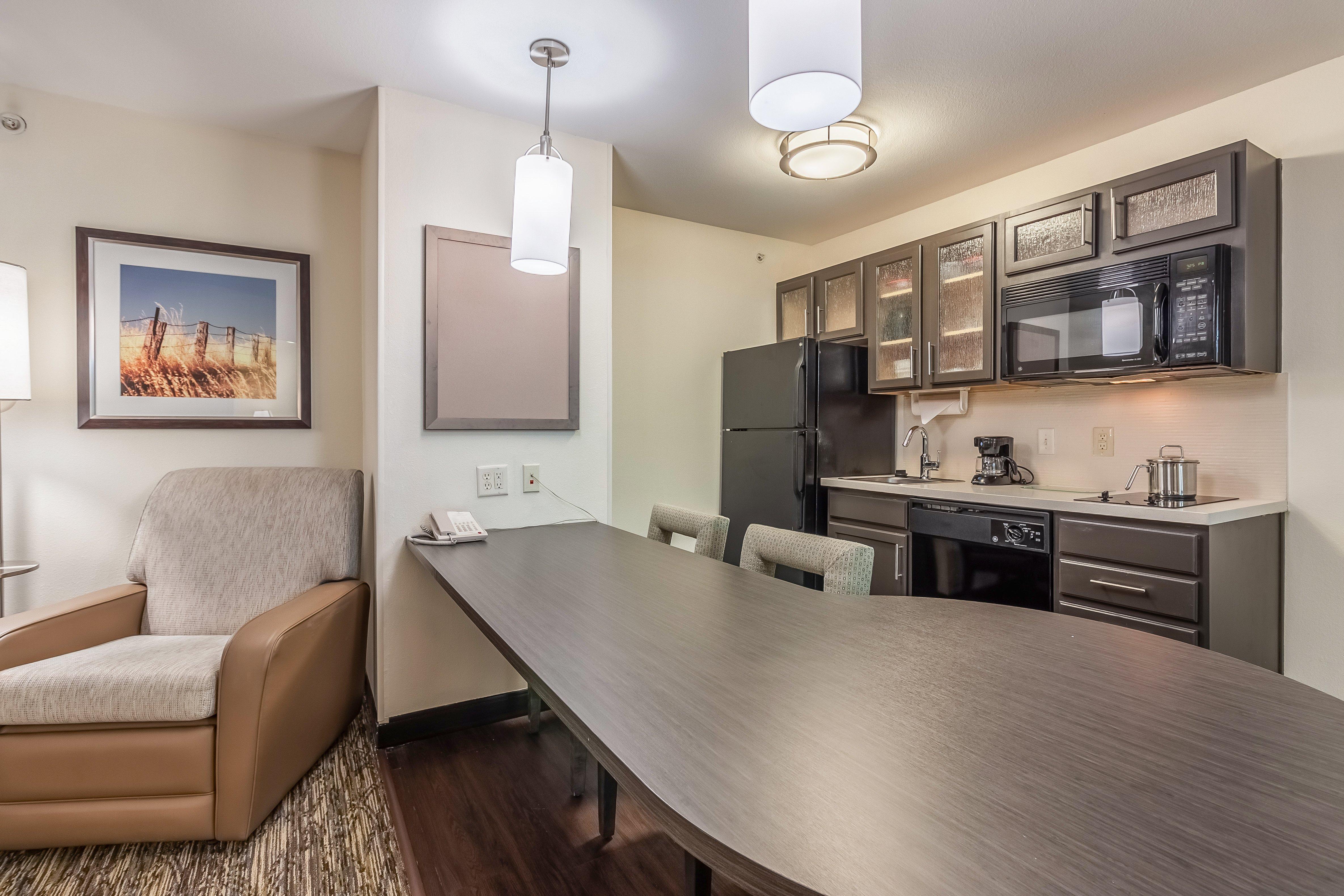 Candlewood Suites Lincoln By Ihg Eksteriør billede