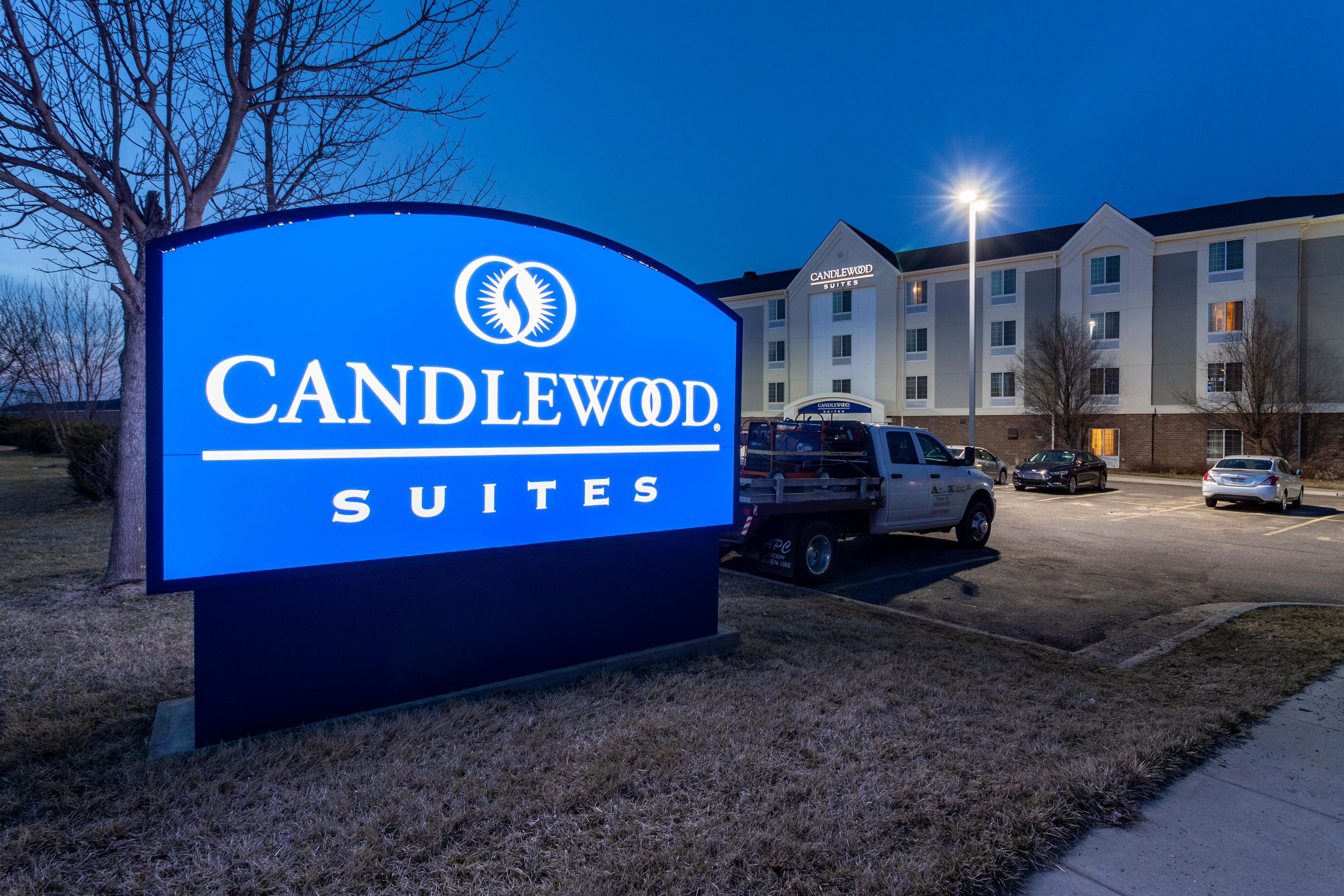 Candlewood Suites Lincoln By Ihg Eksteriør billede
