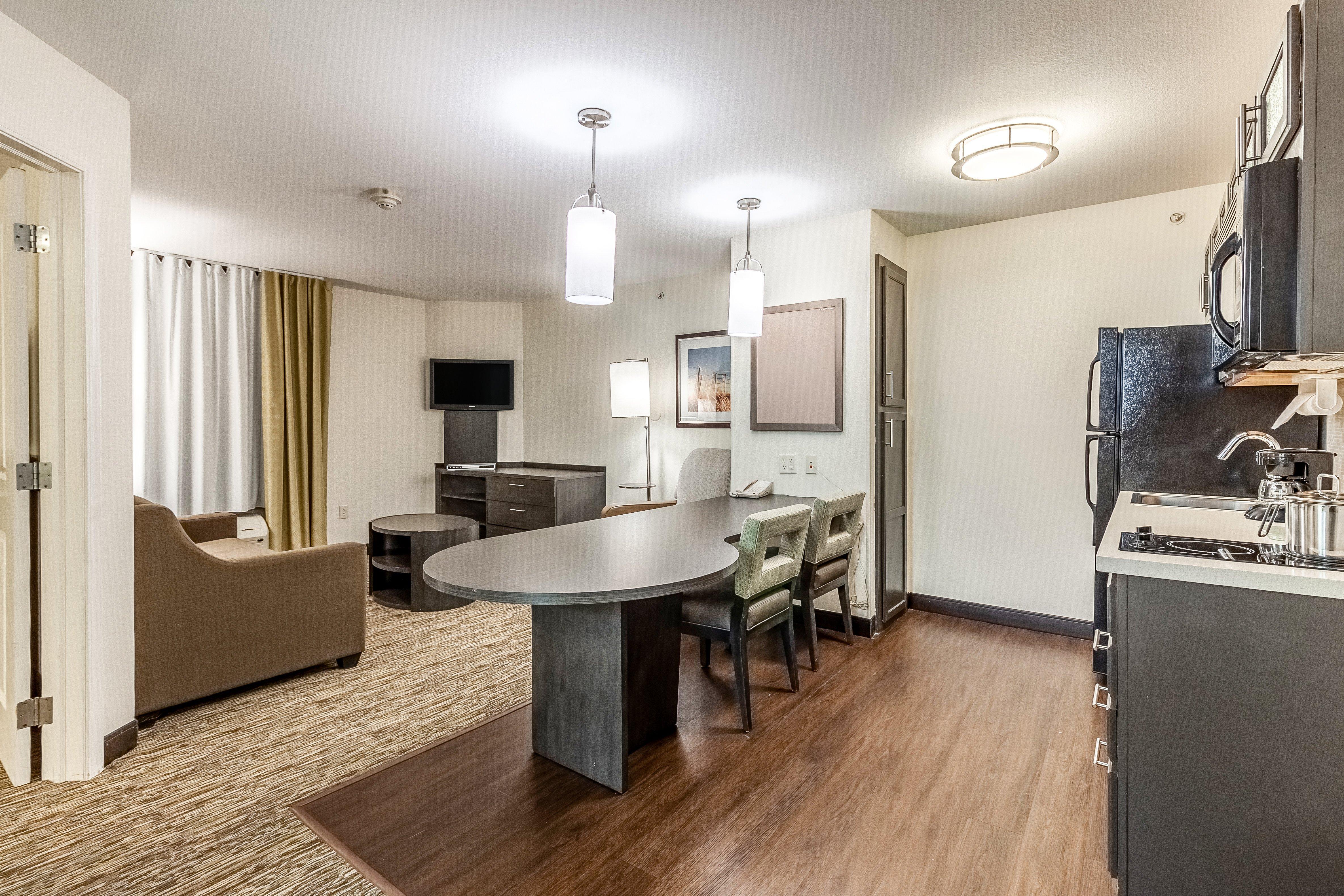 Candlewood Suites Lincoln By Ihg Eksteriør billede