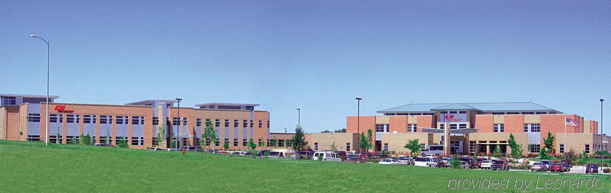 Candlewood Suites Lincoln By Ihg Eksteriør billede