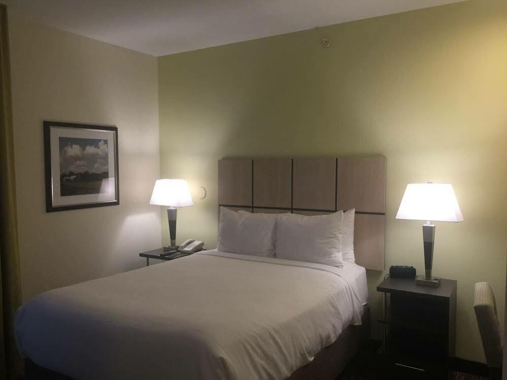 Candlewood Suites Lincoln By Ihg Eksteriør billede