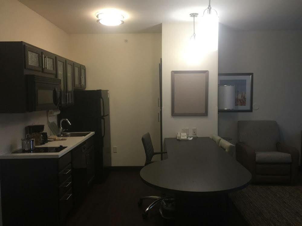 Candlewood Suites Lincoln By Ihg Eksteriør billede